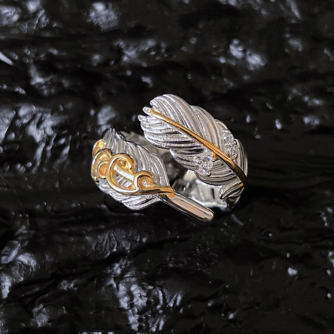 Close-up of Aqua Tail Ring detailing