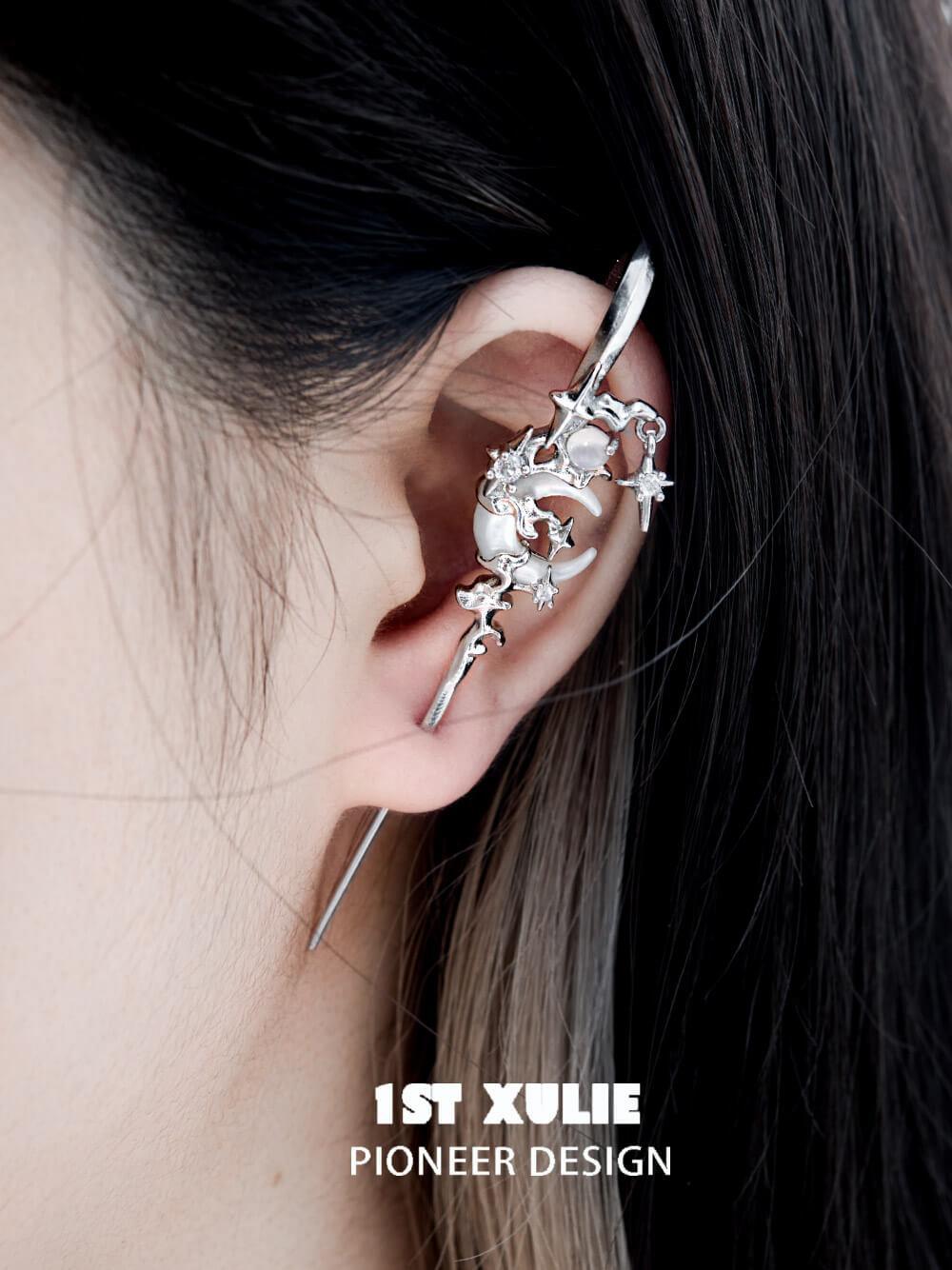 MYTH OF THE MOON 18K platina / 24K guld öronkrok nål piercingörhänge™