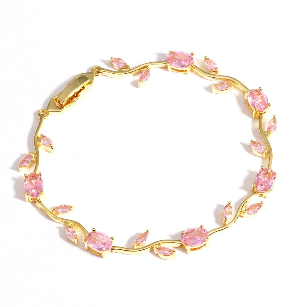 Zartes Rosenarmband – Eleganter floraler Charmschmuck für Damen | CotaJewelry