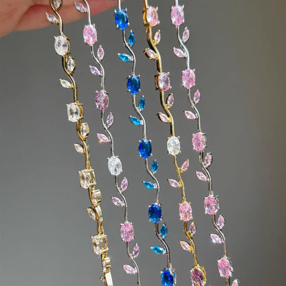 Zartes Rosenarmband – Eleganter floraler Charmschmuck für Damen | CotaJewelry