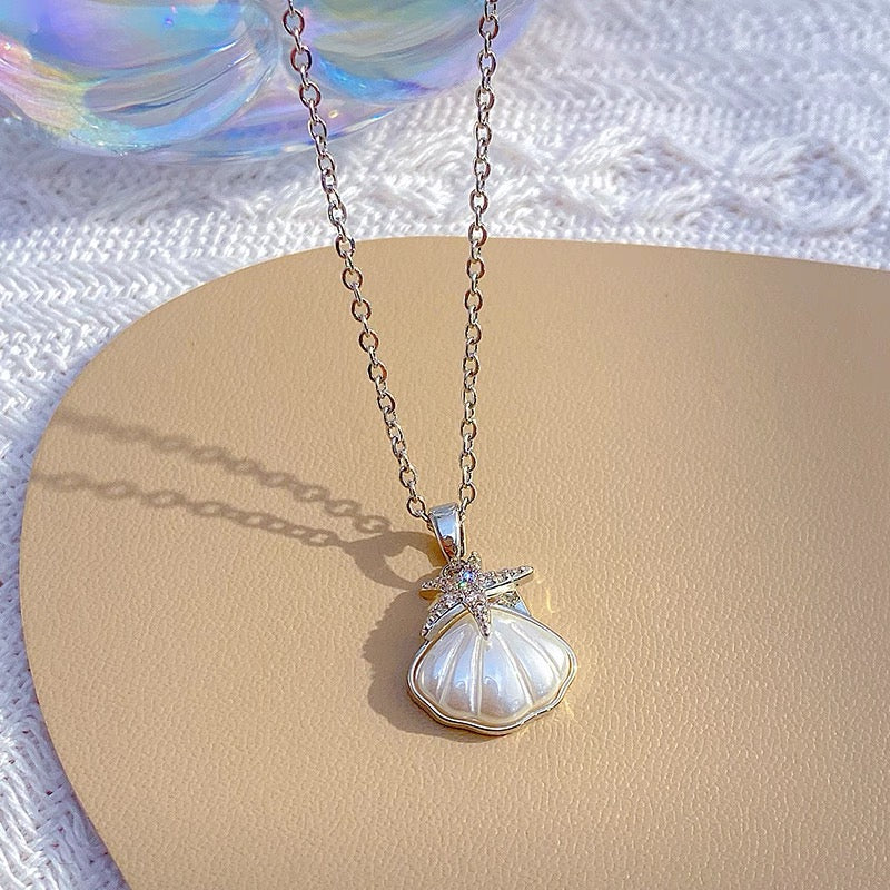 CotaJewelry Starfish & Seashell Necklace close-up